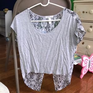 Crop top with a patterned back